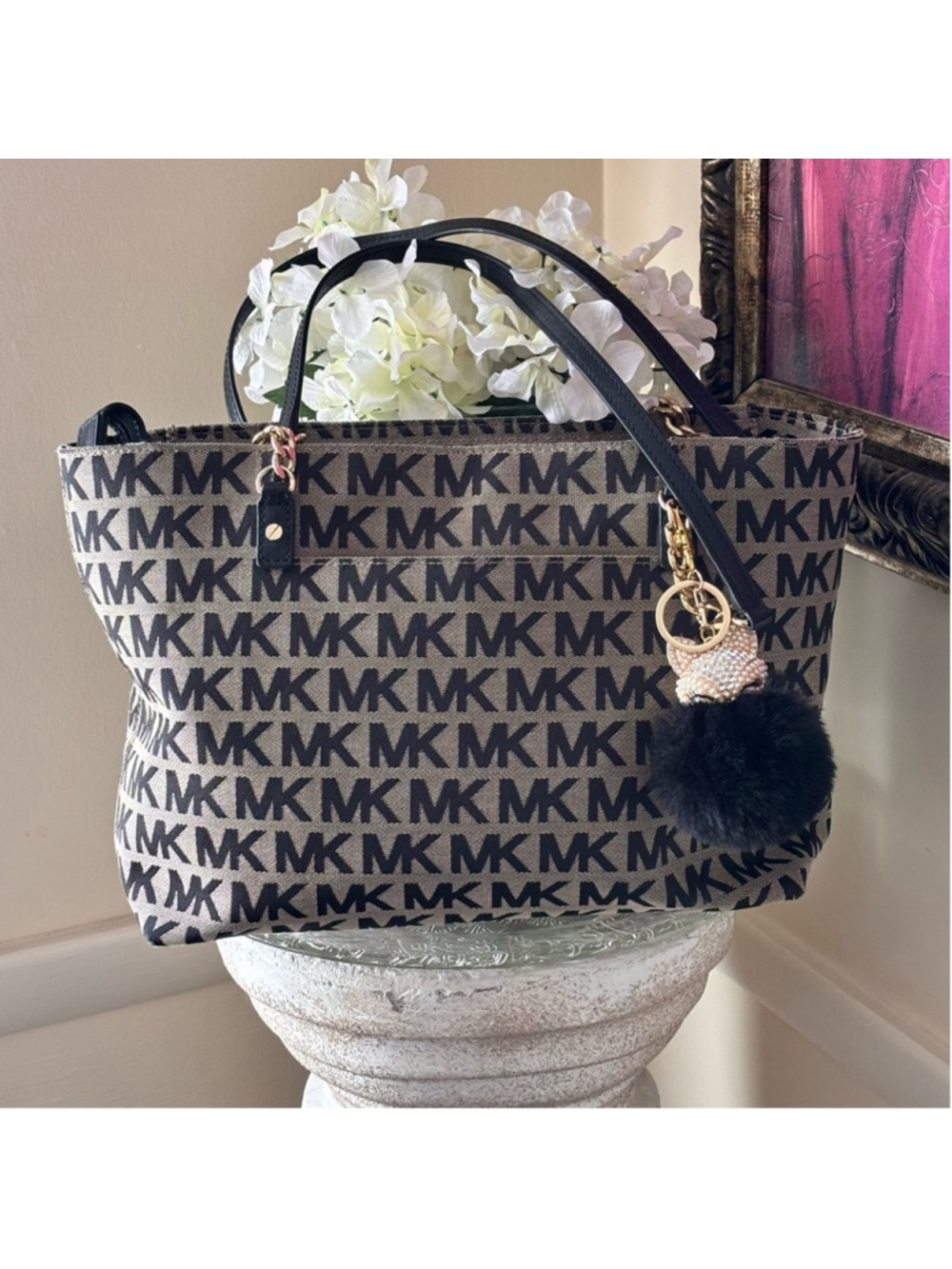 MICHAEL MICHAEL KORS MEDIUM JET SET CHAIN TOTE IN LIKE NEW CONDITION